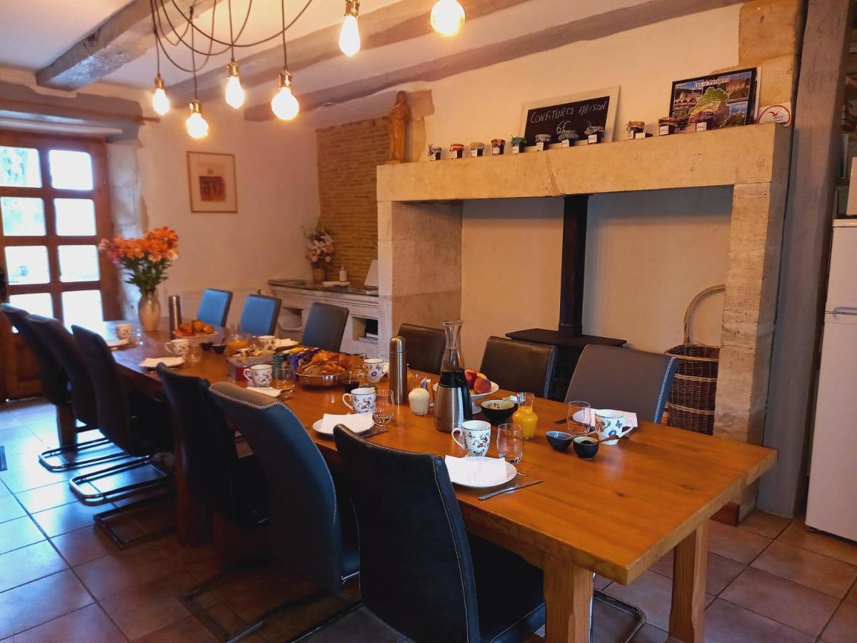 Au Pays De Jacquou : Chambre D'Hotes Et Table D'Hotes Fossemagne エクステリア 写真