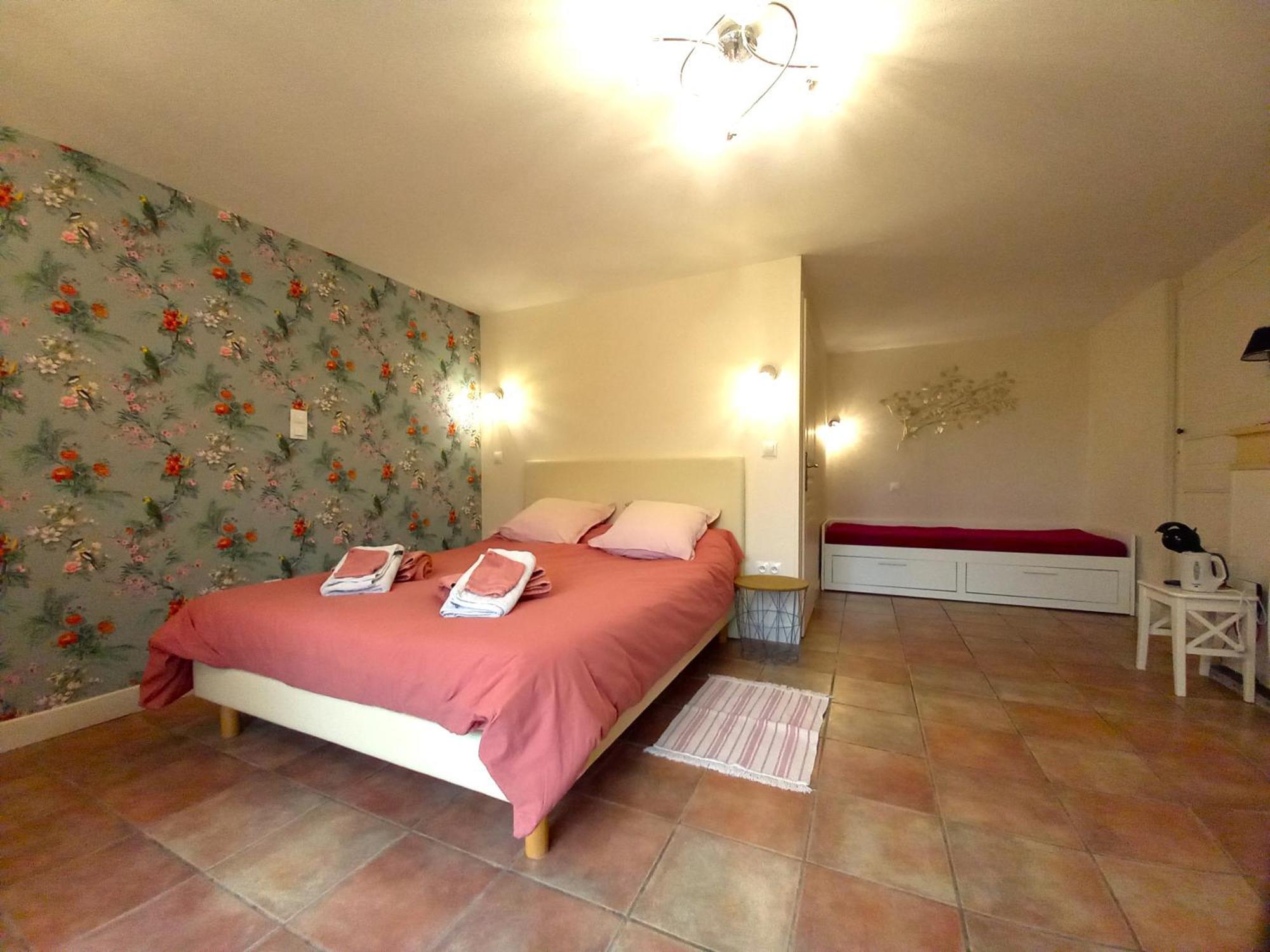 Au Pays De Jacquou : Chambre D'Hotes Et Table D'Hotes Fossemagne エクステリア 写真