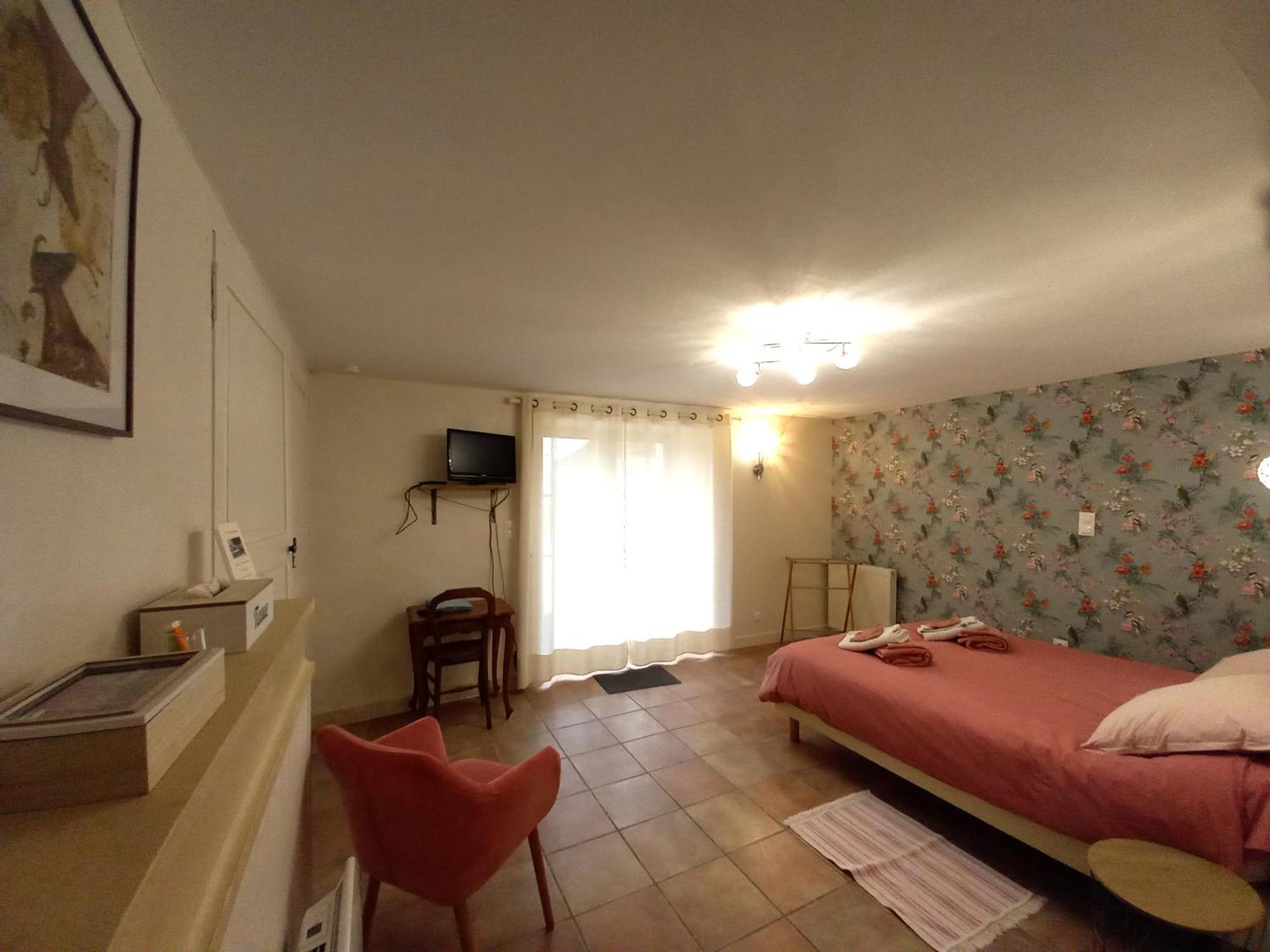 Au Pays De Jacquou : Chambre D'Hotes Et Table D'Hotes Fossemagne エクステリア 写真